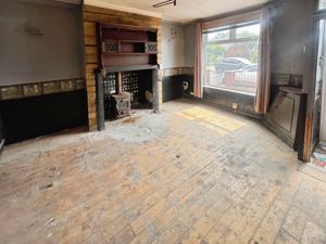 Lounge- click for photo gallery